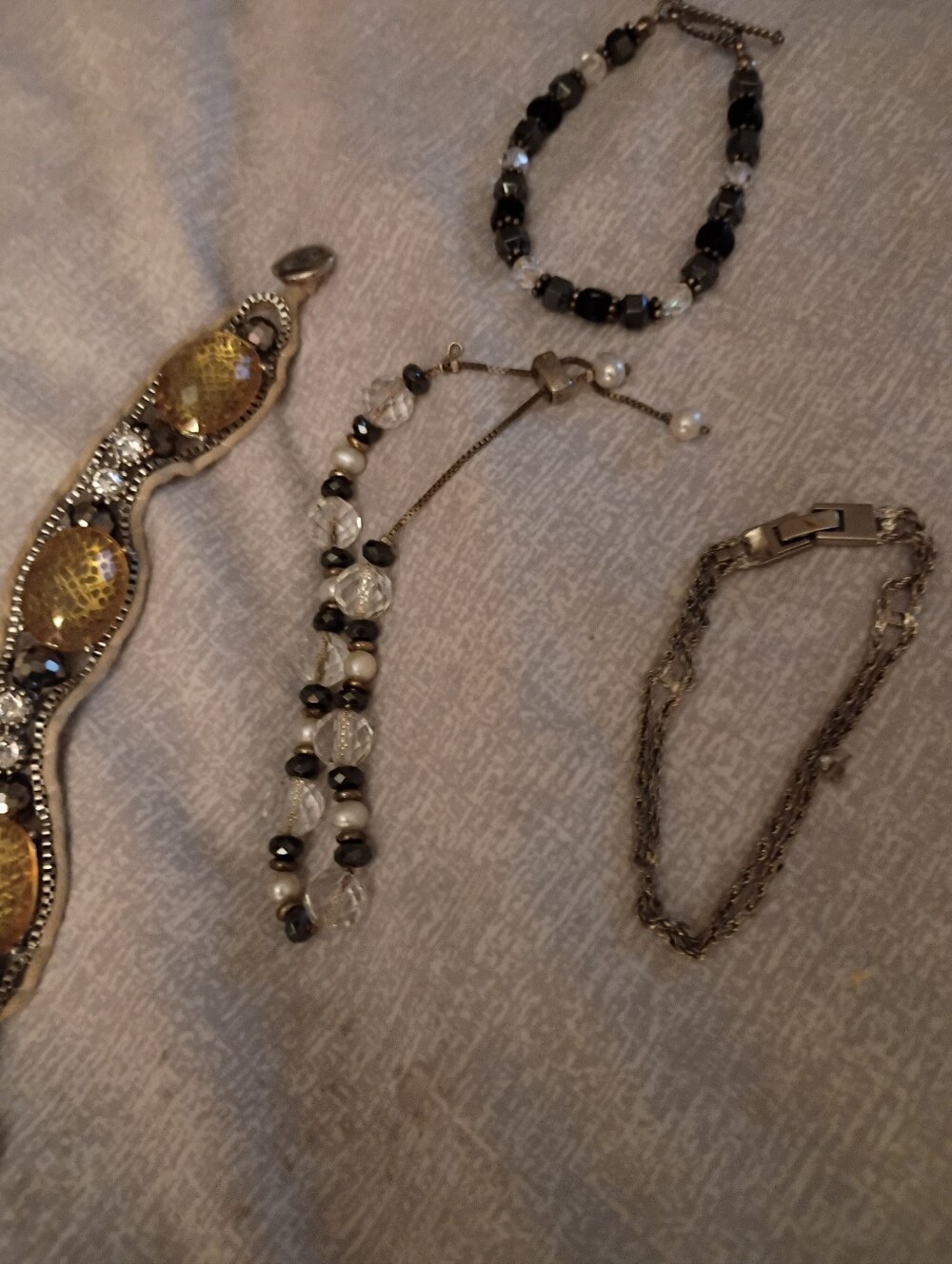 Women's Beaded Pearl and Black Accent Bracelet - Elegant Layering Piece